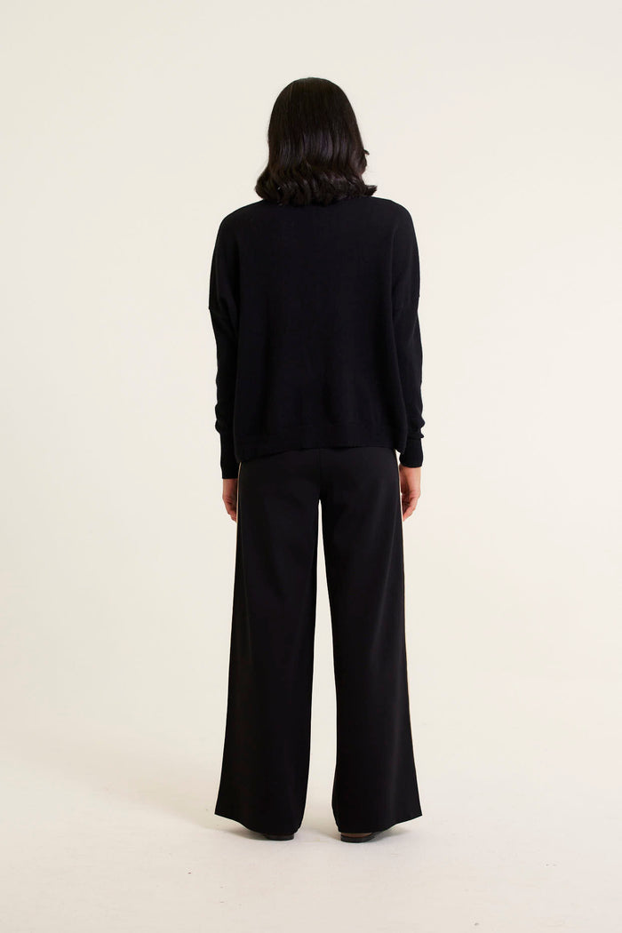 A Polo Bay Cashmere Sweater In Black
