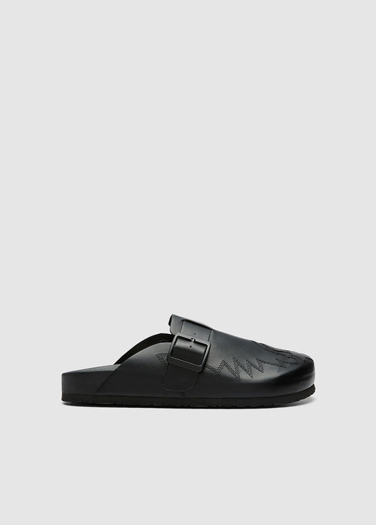 EMBROIDERED BUCKLE MULE