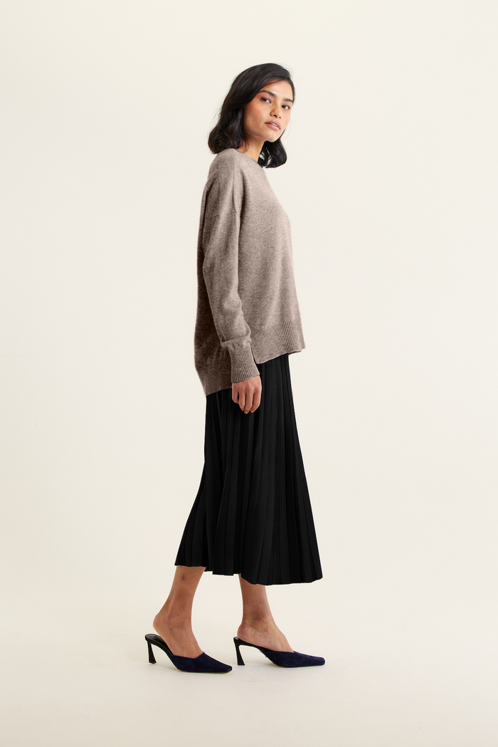 Iris Cashmere Crew Sweater In Magic