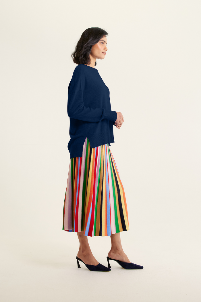 Iris Cashmere Crew Sweater In Midnight Navy